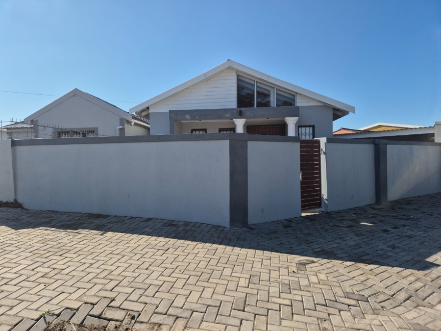 2 Bedroom Property for Sale in New Brighton Eastern Cape